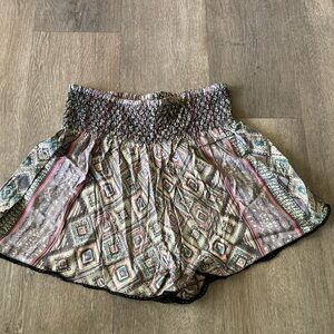 New without tag Angie shorts with a very cute pattern.